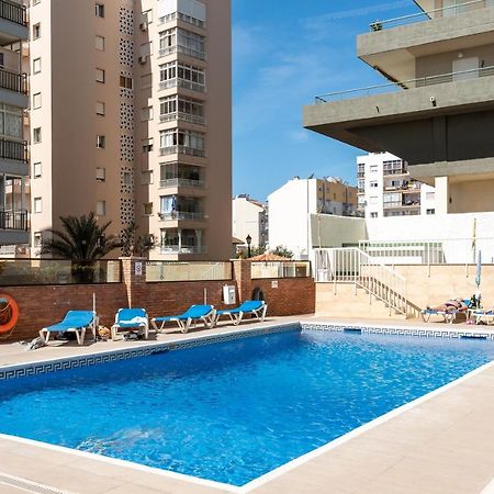 Beach Front Holiday Studio Фуэнхирола Экстерьер фото