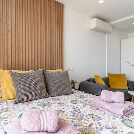 Beach Front Holiday Studio Фуэнхирола Экстерьер фото