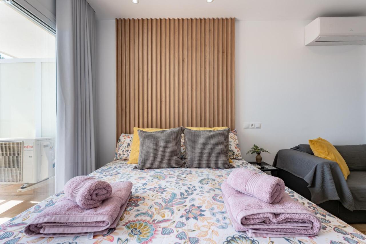 Beach Front Holiday Studio Фуэнхирола Экстерьер фото