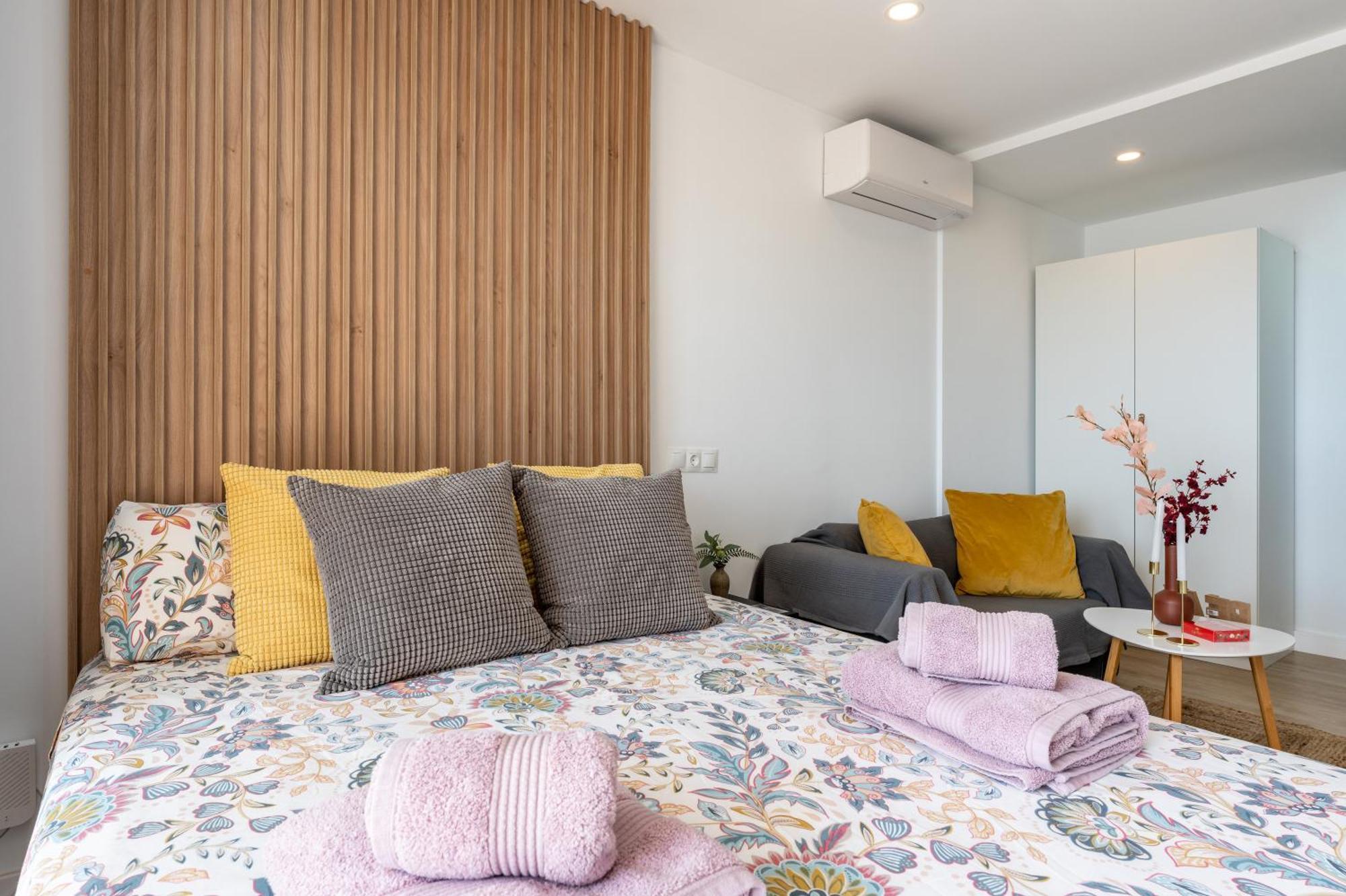Beach Front Holiday Studio Фуэнхирола Экстерьер фото